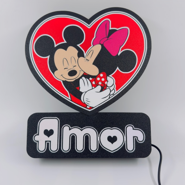 Luminaria 3D alusiva ao Mickey e Minnie